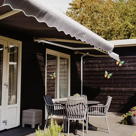 Holiday home Huize Henk Emst