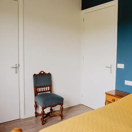 Holiday home Huize Henk Emst