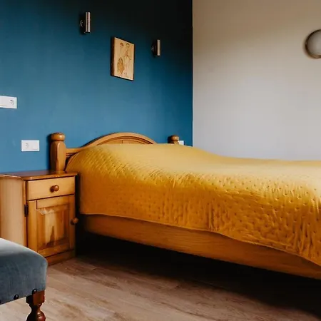 Holiday home Huize Henk *